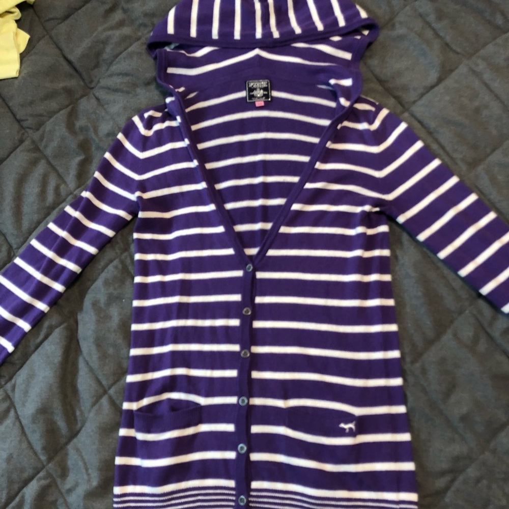 PINK Victoria’s Secret hooded sweater